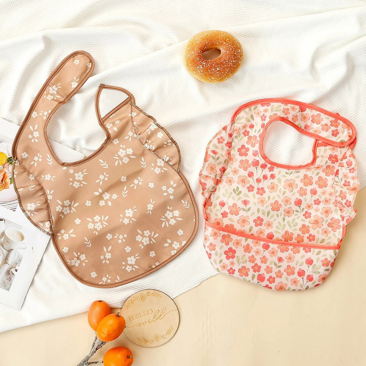 Elinfant 2-Pack Feeding Bibs,Easy-Clean Burp Cloth with Adjustable Closure and Pocket, Mixed Colors,Eating Bibs Aprons Smocks