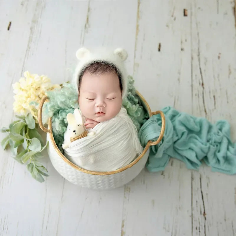 Newborn Photography Wrap – 3 Metre Stretch Seersucker Swaddle