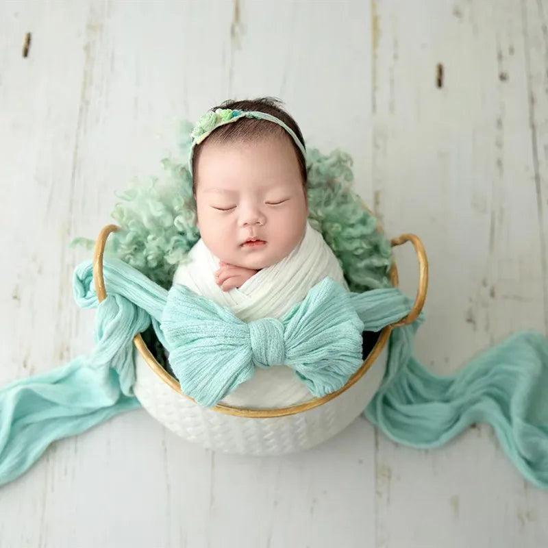 Newborn Photography Wrap – 3 Metre Stretch Seersucker Swaddle