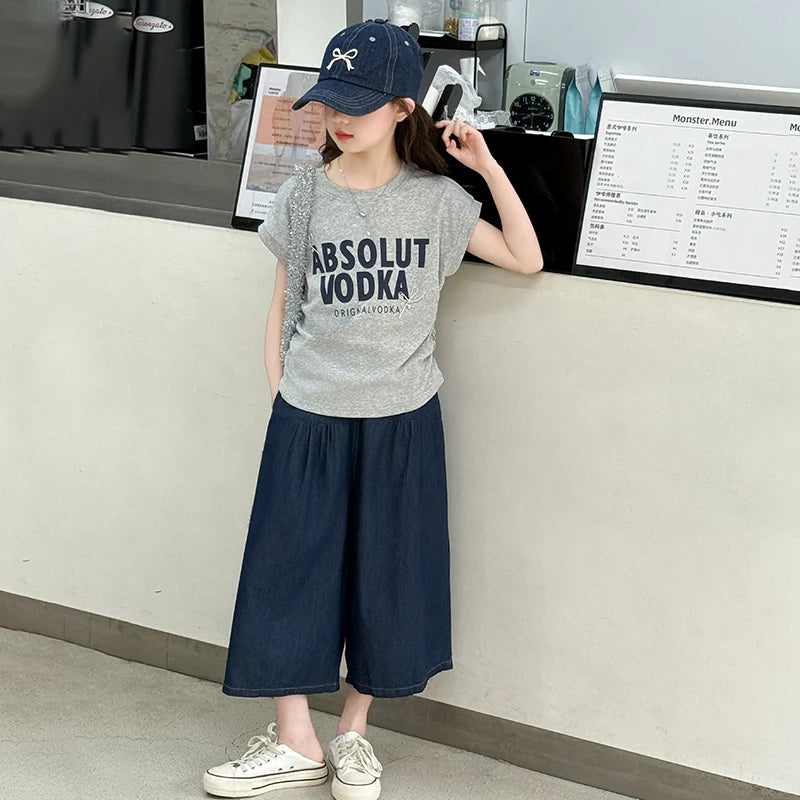 Girls Summer Two-Piece Set – Short Sleeve Top & Shorts